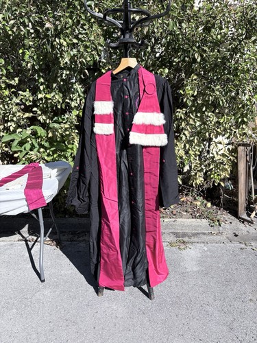Altes universitätsrevisor - altes,