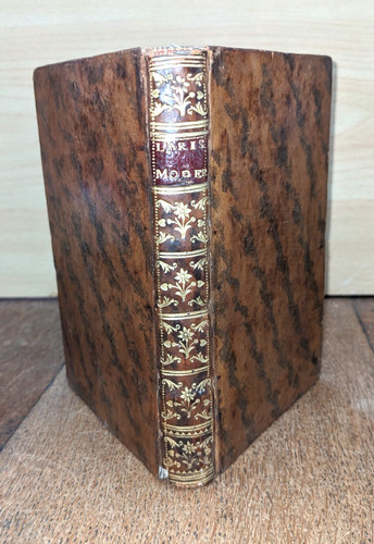 Altes buch der moderne - buch,